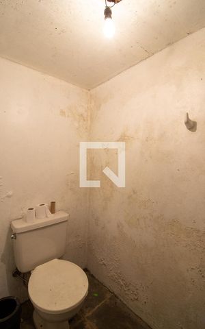 Casa à venda com 280m², 4 quartos e 4 vagas Casa à venda com 280m², 4 quartos e 4 vagasGaragem