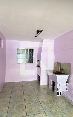 Casa à venda com 85m², 3 quartos e 1 vagaÁrea de Serviço e Churrasqueira