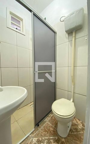 Casa à venda com 85m², 3 quartos e 1 vagaBanheiro