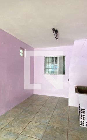 Casa à venda com 85m², 3 quartos e 1 vagaÁrea de Serviço e Churrasqueira