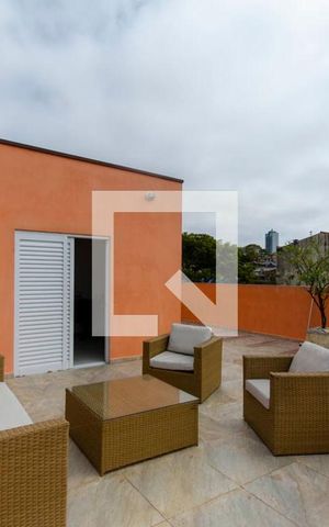 Casa à venda com 420m², 3 quartos e 3 vagas Casa à venda com 420m², 3 quartos e 3 vagasVaranda Quarto 2