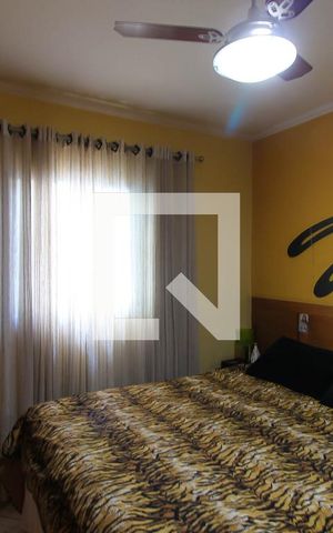 Casa à venda com 100m², 4 quartos e 2 vagas Casa à venda com 100m², 4 quartos e 2 vagasQuarto 4