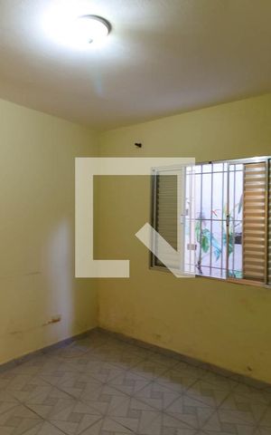 Casa à venda com 100m², 4 quartos e 2 vagas Casa à venda com 100m², 4 quartos e 2 vagasQuarto 1