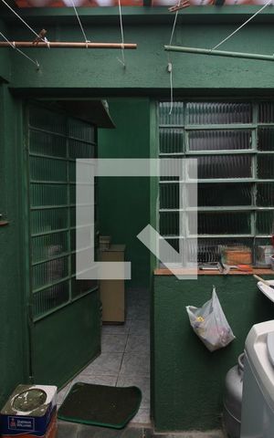 Casa à venda com 117m², 3 quartos e 1 vagaÁrea de Serviço