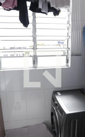 Apartamento à venda com 70m², 2 quartos e 1 vagaÁrea de Serviço