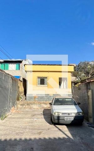 Casa à venda com 240m², 3 quartos e 4 vagas Casa à venda com 240m², 3 quartos e 4 vagasGaragem 1