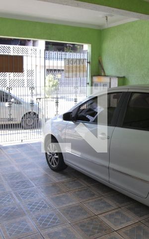 Casa à venda com 208m², 3 quartos e 2 vagasGaragem