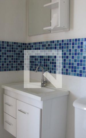 Apartamento à venda com 48m², 2 quartos e sem vagaBanheiro