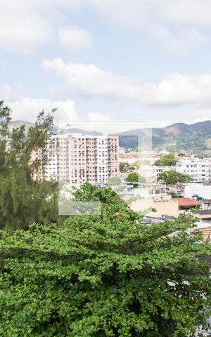Apartamento à venda com 80m², 3 quartos e 2 vagasVaranda da Sala - Vista