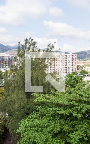 Apartamento à venda com 80m², 3 quartos e 2 vagasSuíte - Janela