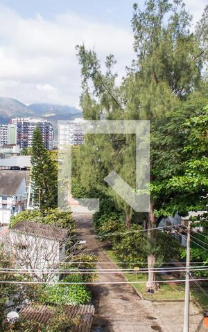 Apartamento à venda com 80m², 3 quartos e 2 vagasSuite - Janela