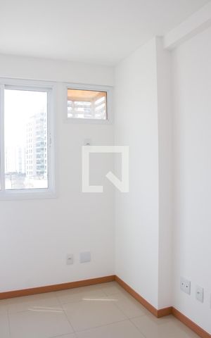 Apartamento à venda com 80m², 3 quartos e 2 vagasQuarto 02