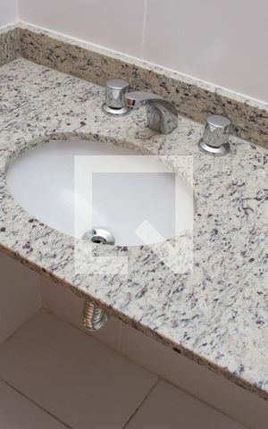 Apartamento à venda com 80m², 3 quartos e 2 vagasBanheiro Social
