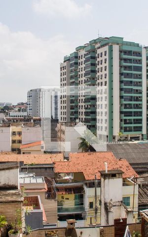 Apartamento à venda com 80m², 3 quartos e 2 vagasÁrea de Serviço - Janela