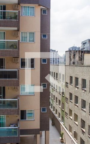 Apartamento à venda com 80m², 3 quartos e 2 vagasSuíte - Janela