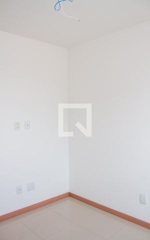 Apartamento à venda com 76m², 3 quartos e 2 vagasQuarto 02