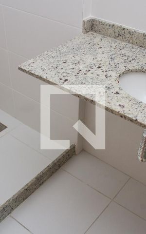 Apartamento à venda com 76m², 3 quartos e 2 vagasBanheiro da Suíte