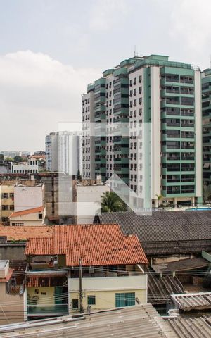 Apartamento à venda com 76m², 3 quartos e 2 vagasQuarto 02 - Janela
