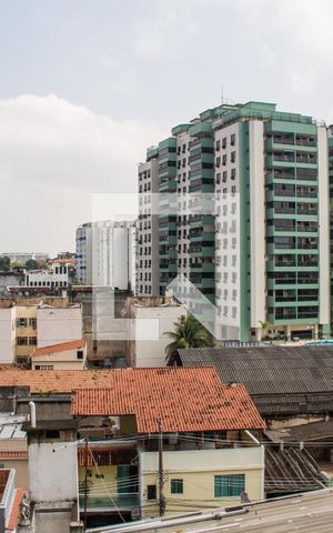 Apartamento à venda com 76m², 3 quartos e 2 vagasSuíte - Janela
