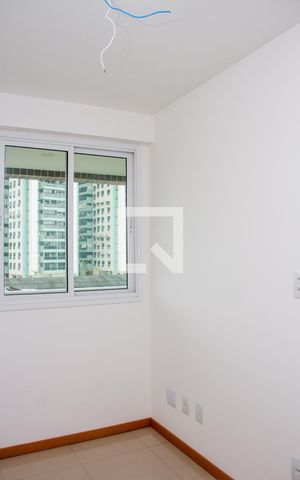 Apartamento à venda com 76m², 3 quartos e 2 vagasQuarto 01