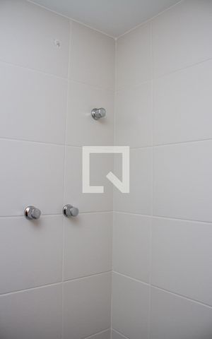Apartamento à venda com 76m², 3 quartos e 2 vagasBanheiro da Suíte