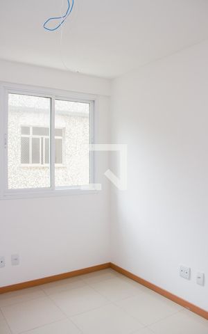 Apartamento à venda com 76m², 3 quartos e 2 vagasQuarto 02