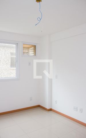 Apartamento à venda com 76m², 3 quartos e 2 vagasSuíte