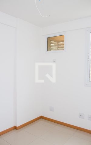 Apartamento à venda com 76m², 3 quartos e 2 vagasQuarto 02
