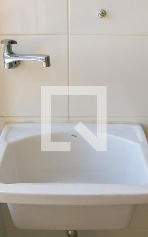 Apartamento à venda com 162m², 4 quartos e 3 vagas Apartamento à venda com 162m², 4 quartos e 3 vagasArea de Serviço