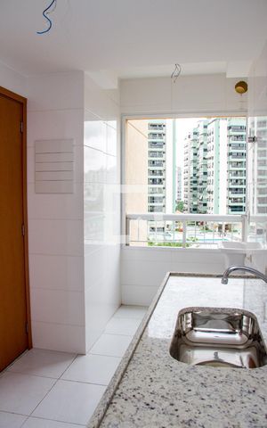 Apartamento à venda com 79m², 3 quartos e 2 vagasCozinha