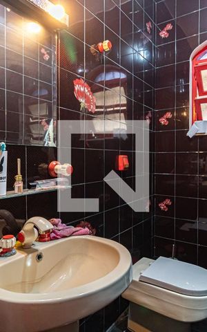Casa à venda com 165m², 3 quartos e 2 vagas Casa à venda com 165m², 3 quartos e 2 vagasLavabo