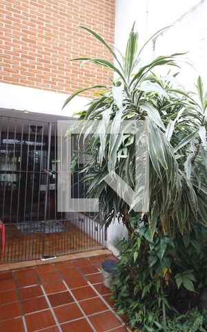 Casa à venda com 300m², 3 quartos e 4 vagasQuintal