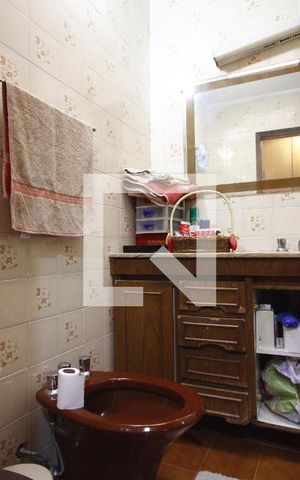 Casa à venda com 300m², 3 quartos e 4 vagasSuíte