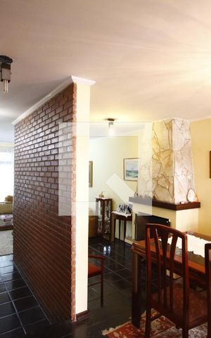 Casa à venda com 300m², 3 quartos e 4 vagasSala