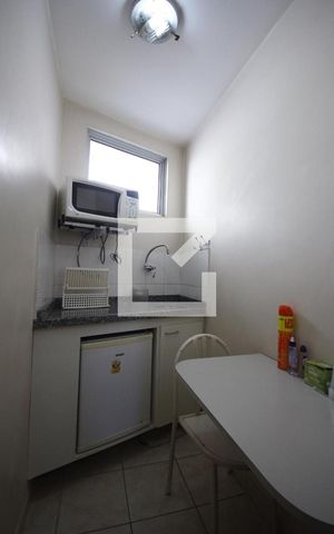 Casa à venda com 300m², 3 quartos e 4 vagasCozinha de apoio