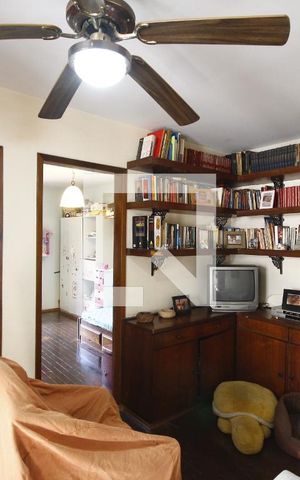 Casa à venda com 300m², 3 quartos e 4 vagasSala de Passagem