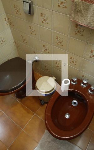 Casa à venda com 300m², 3 quartos e 4 vagasSuíte