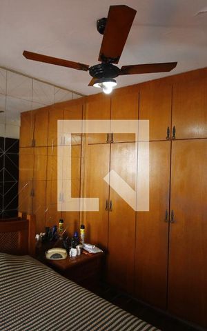 Casa à venda com 300m², 3 quartos e 4 vagasSuíte
