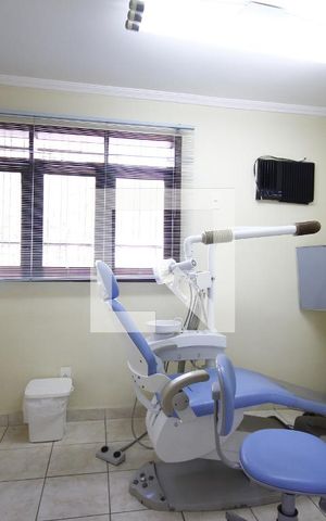 Casa à venda com 300m², 3 quartos e 4 vagasSala1