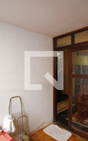 Casa à venda com 300m², 3 quartos e 4 vagasQuintal