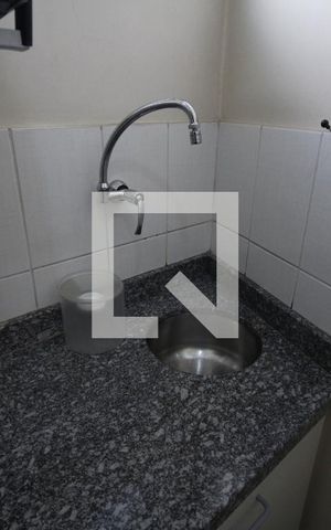 Casa à venda com 300m², 3 quartos e 4 vagasCozinha de apoio