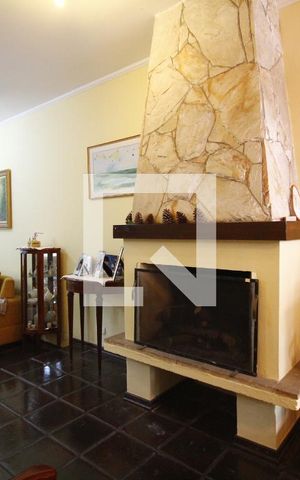 Casa à venda com 300m², 3 quartos e 4 vagasSala
