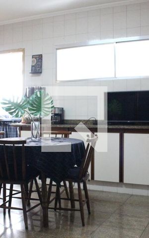 Casa à venda com 174m², 5 quartos e 2 vagasCozinha