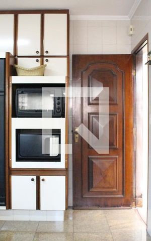 Casa à venda com 174m², 5 quartos e 2 vagasCozinha