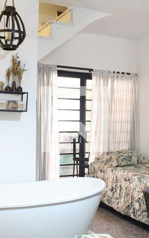 Casa à venda com 174m², 5 quartos e 2 vagasQuarto 5