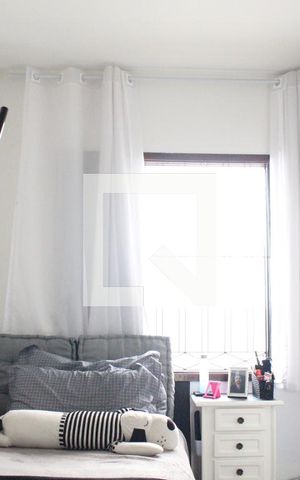 Casa à venda com 174m², 5 quartos e 2 vagasQuarto 2