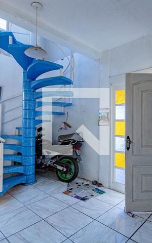 Casa à venda com 300m², 4 quartos e sem vaga Casa à venda com 300m², 4 quartos e sem vagaCozinha