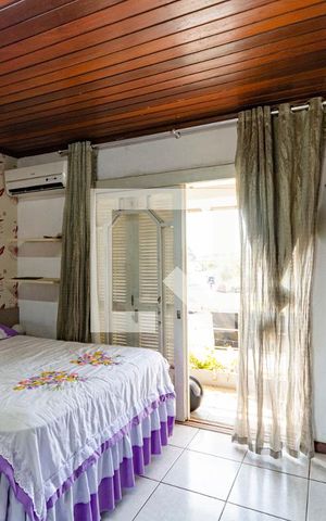 Casa à venda com 300m², 4 quartos e sem vaga Casa à venda com 300m², 4 quartos e sem vagaQuarto 4