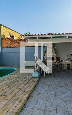 Casa à venda com 300m², 4 quartos e sem vaga Casa à venda com 300m², 4 quartos e sem vagaÁrea Comum