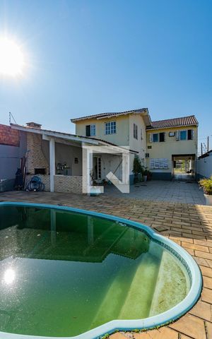 Casa à venda com 300m², 4 quartos e sem vaga Casa à venda com 300m², 4 quartos e sem vagaÁrea Comum